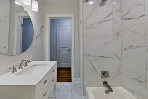 1200-Dresden-Dr-W-Charlotte-NC-28205-39