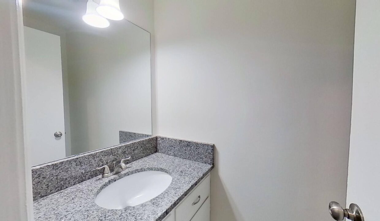 1422-Delane-Ave-5-Charlotte-NC-28211-11