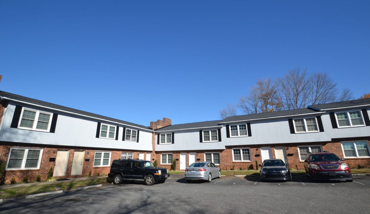 1422-Delane-Ave-5-Charlotte-NC-28211-14