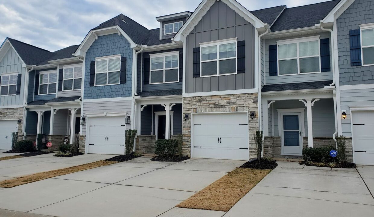 203-Hartland-Pl-Simpsonville-SC-29680-19