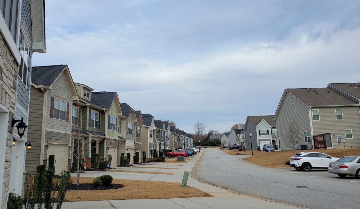 203-Hartland-Pl-Simpsonville-SC-29680-9
