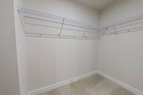 208-Lograto-Ln-Simpsonville-SC-29681-17