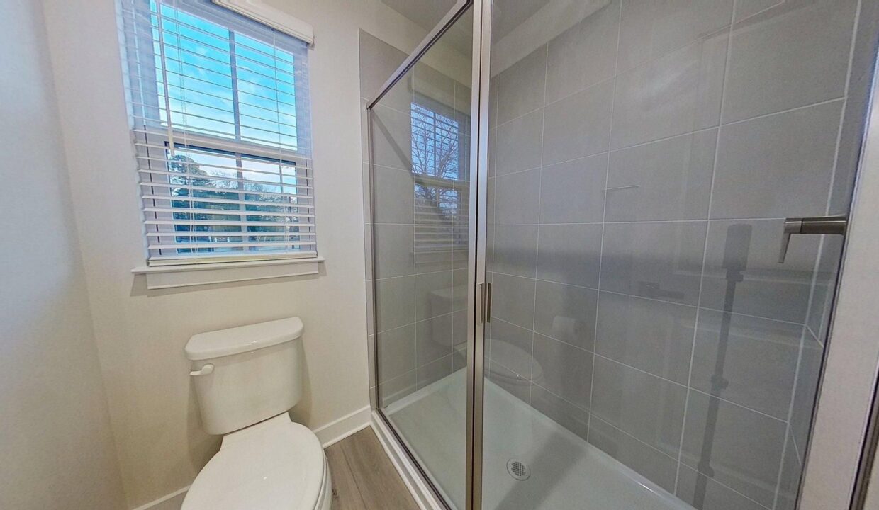 208-Lograto-Ln-Simpsonville-SC-29681-19