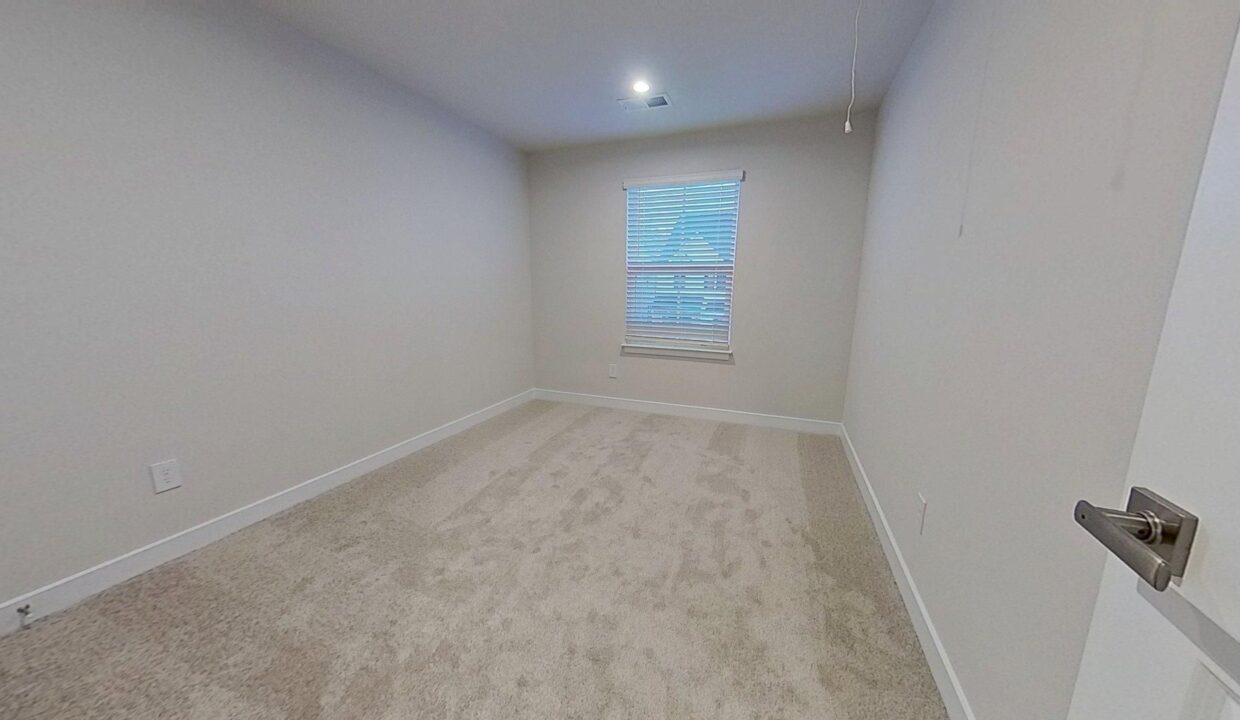 208-Lograto-Ln-Simpsonville-SC-29681-23