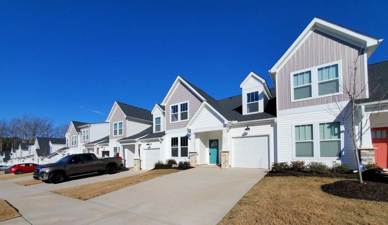 210-Woodhouse-Way-Greenville-SC-29605-24