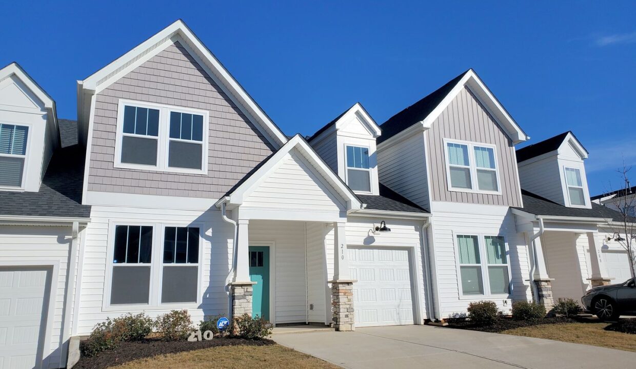 210-Woodhouse-Way-Greenville-SC-29605-28