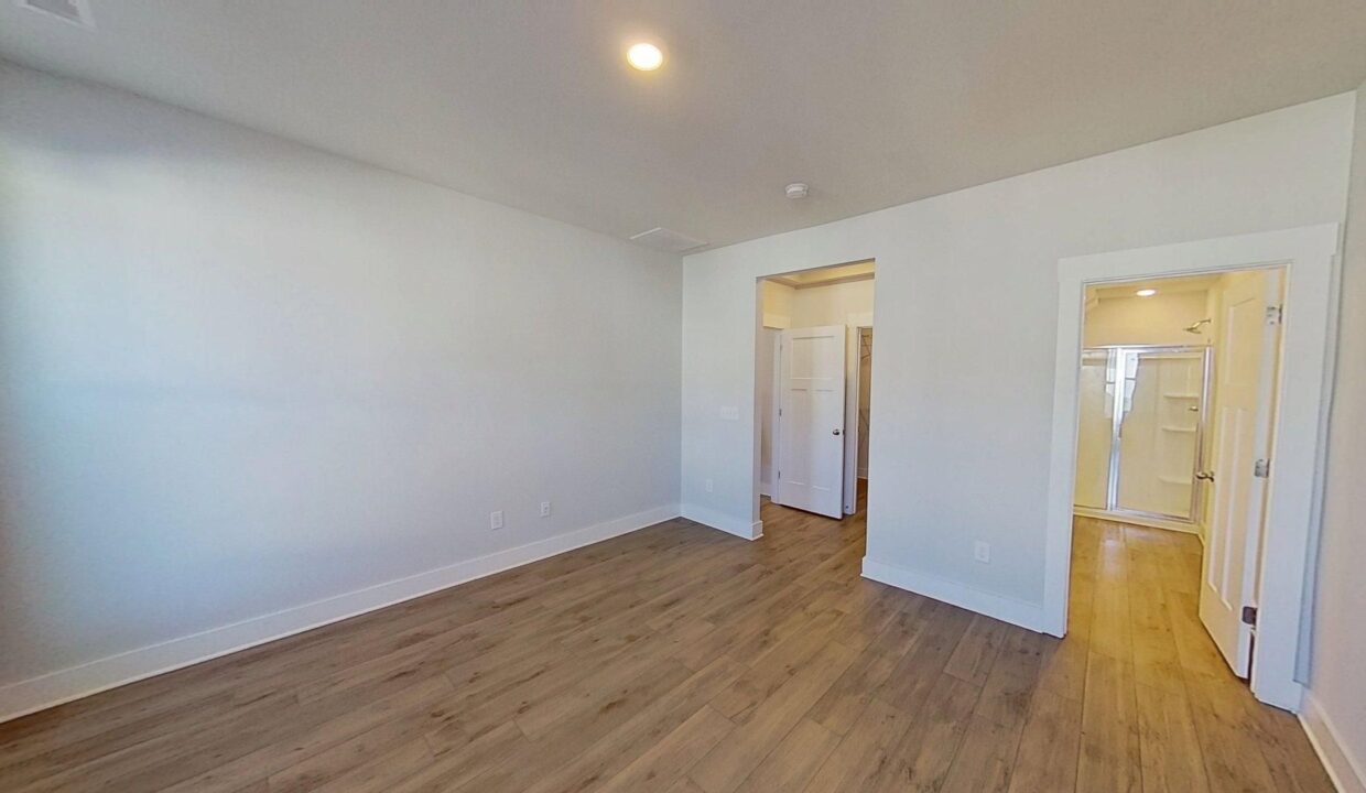 210-Woodhouse-Way-Greenville-SC-29605-30