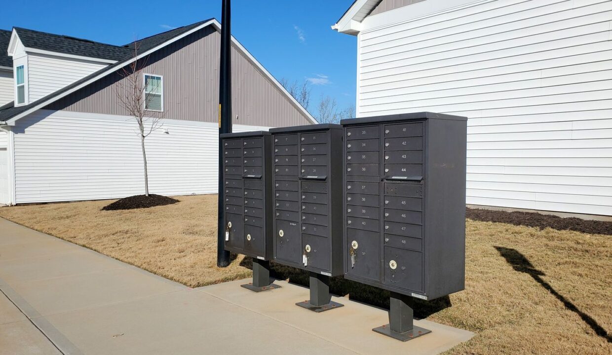 210-Woodhouse-Way-Greenville-SC-29605-35