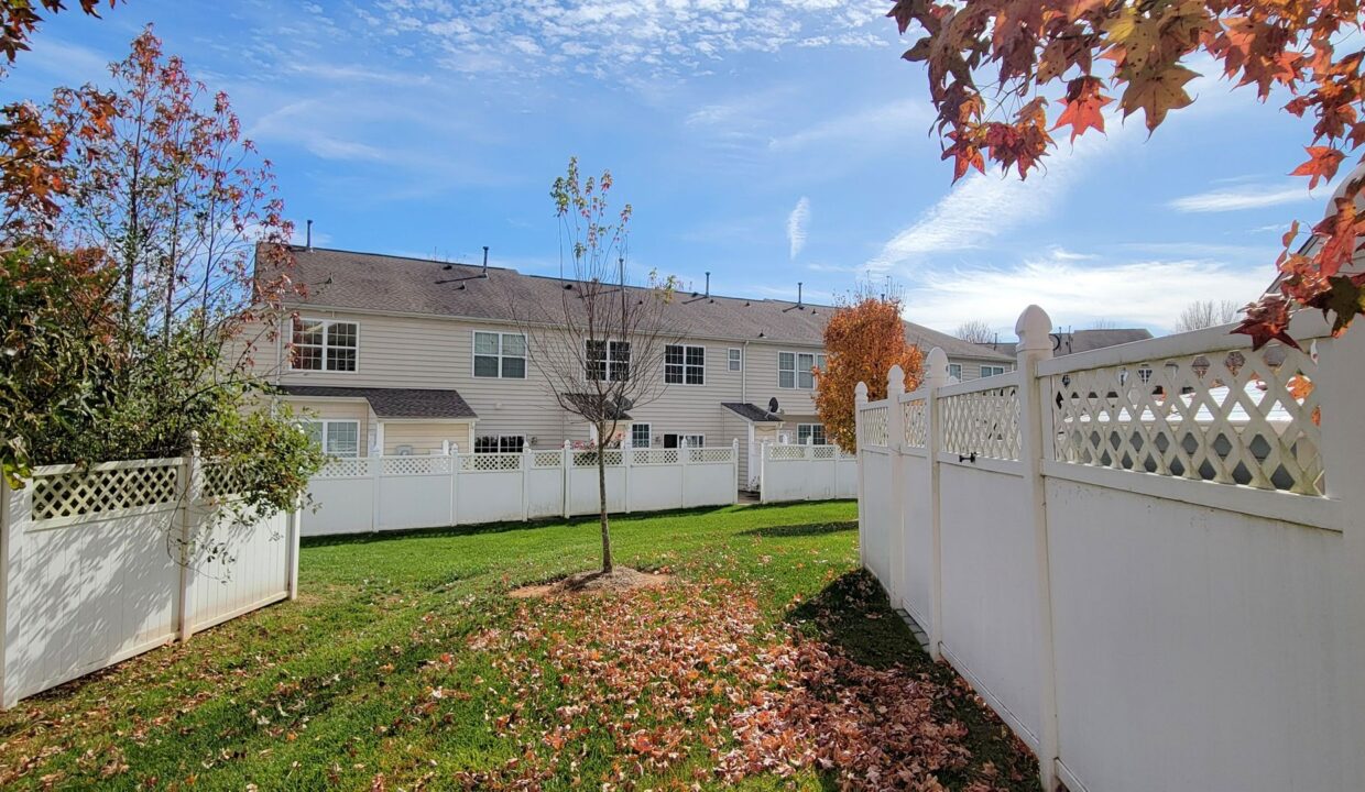 213-Spring-Gardens-Dr-Belmont-NC-28012-12