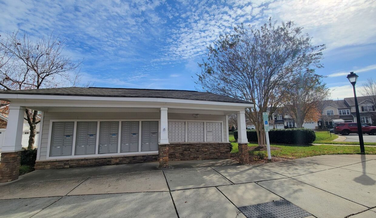 213-Spring-Gardens-Dr-Belmont-NC-28012-24