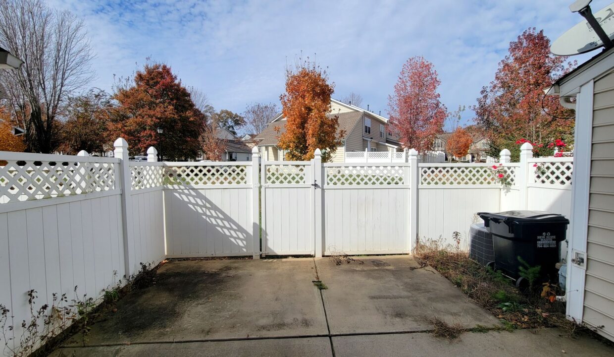 213-Spring-Gardens-Dr-Belmont-NC-28012-39