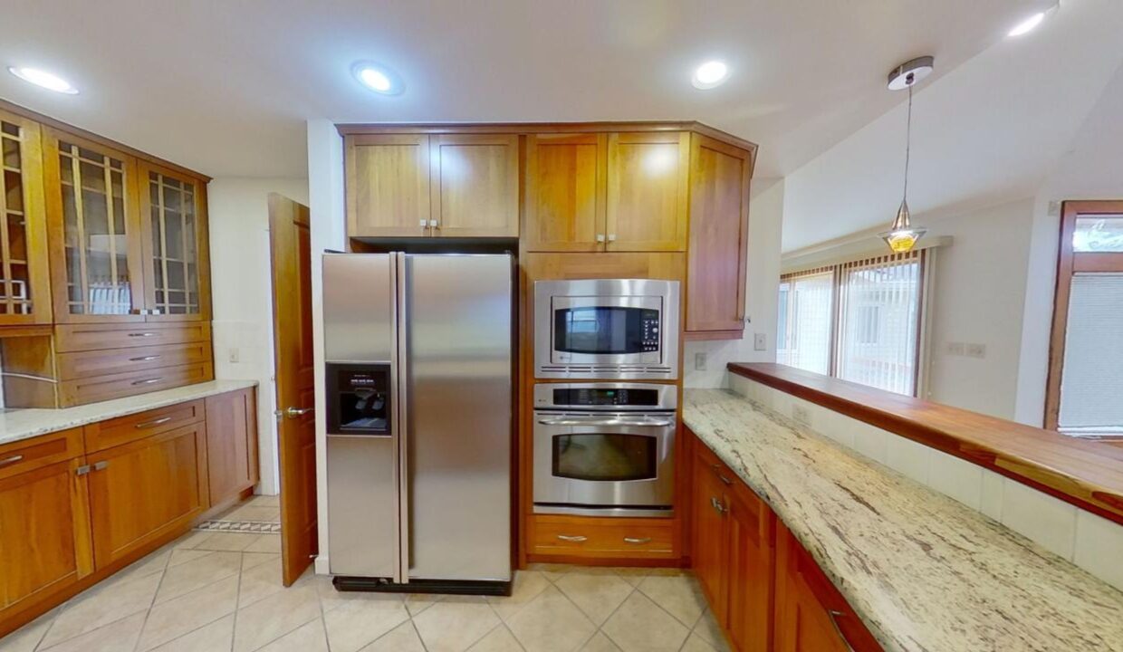 2323-Ridgefield-Dr-Chapel-Hill-NC-27517-17