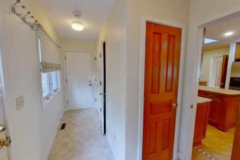 2323-Ridgefield-Dr-Chapel-Hill-NC-27517-18