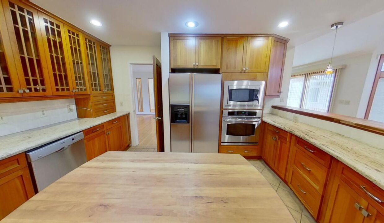 2323-Ridgefield-Dr-Chapel-Hill-NC-27517-20