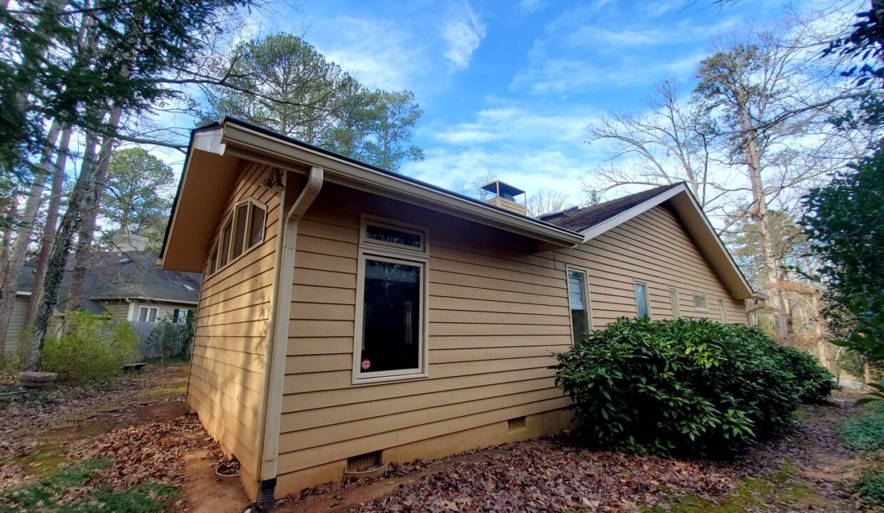 2323-Ridgefield-Dr-Chapel-Hill-NC-27517-21