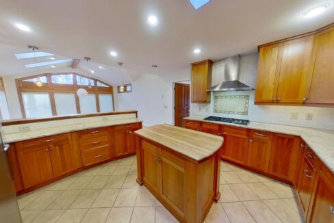 2323-Ridgefield-Dr-Chapel-Hill-NC-27517-23