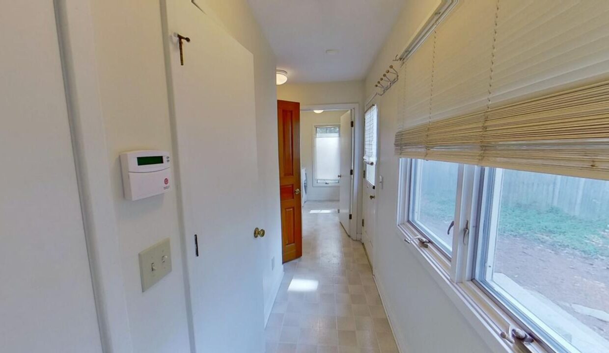 2323-Ridgefield-Dr-Chapel-Hill-NC-27517-28