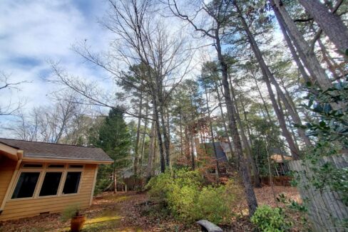 2323-Ridgefield-Dr-Chapel-Hill-NC-27517-29