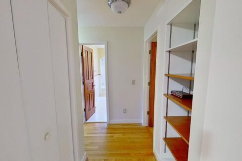 2323-Ridgefield-Dr-Chapel-Hill-NC-27517-30