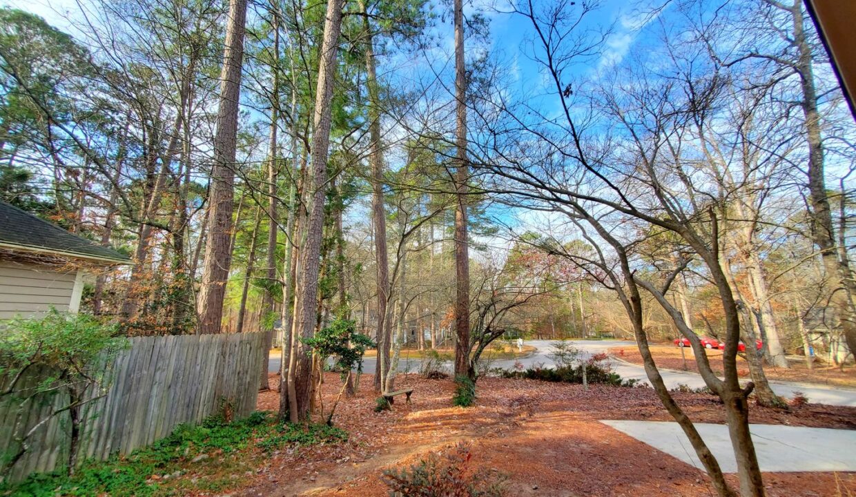 2323-Ridgefield-Dr-Chapel-Hill-NC-27517-32