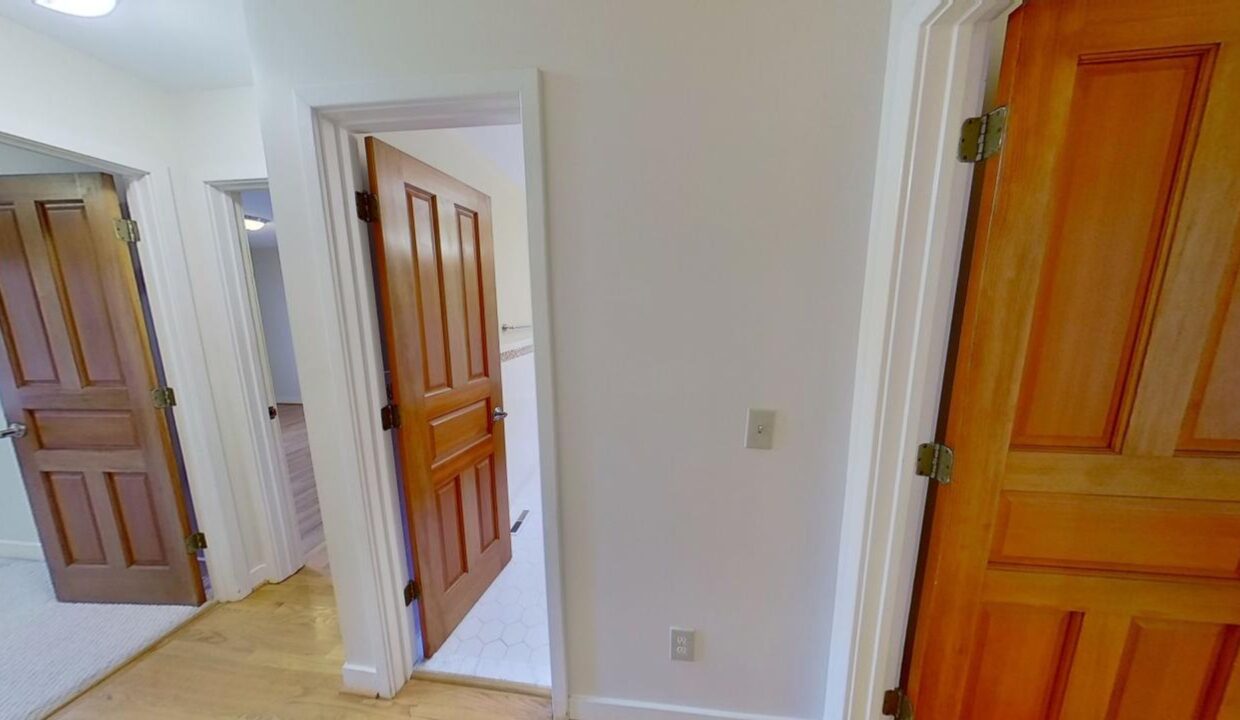 2323-Ridgefield-Dr-Chapel-Hill-NC-27517-33