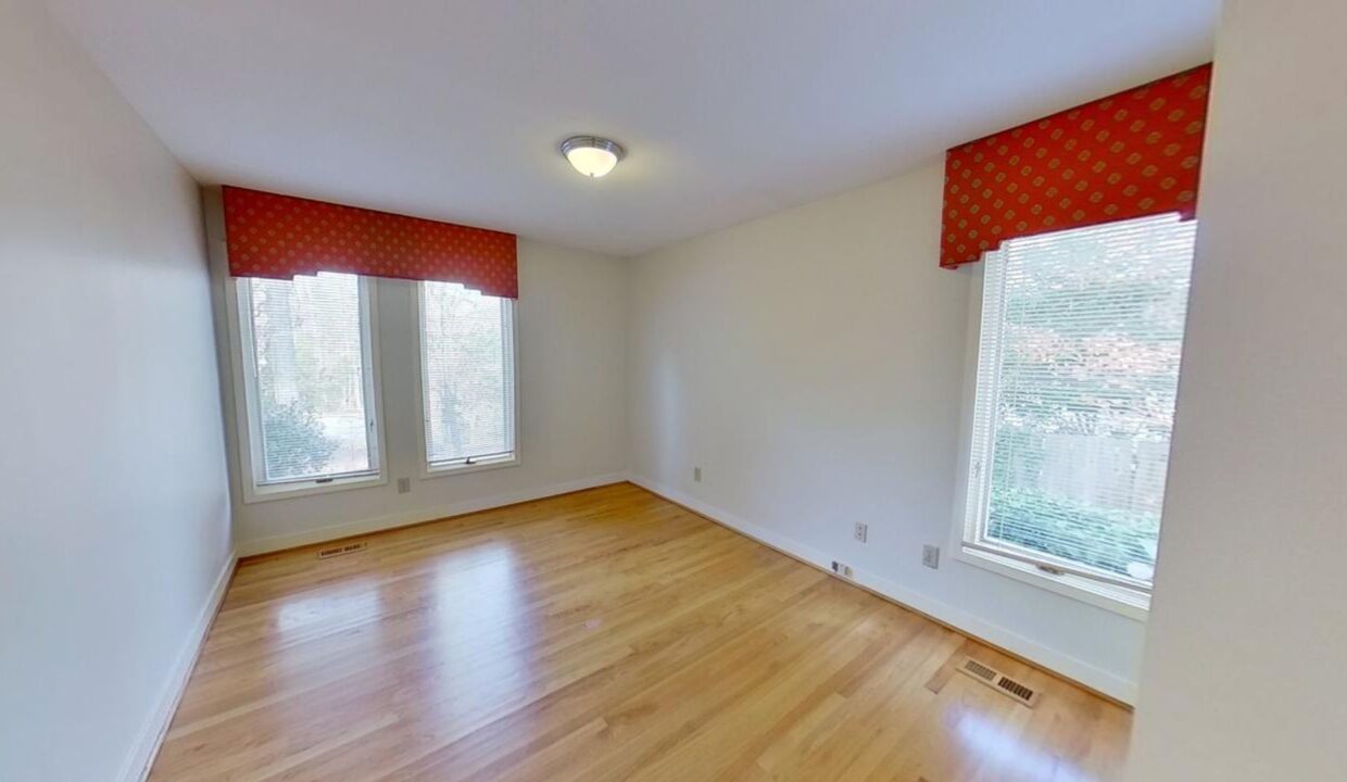 2323-Ridgefield-Dr-Chapel-Hill-NC-27517-36