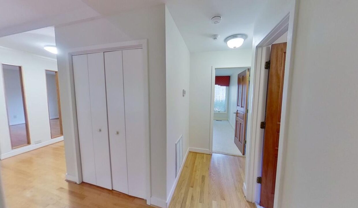 2323-Ridgefield-Dr-Chapel-Hill-NC-27517-39