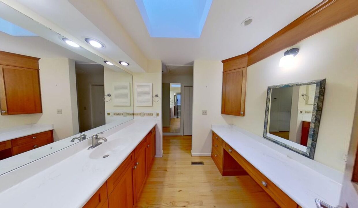 2323-Ridgefield-Dr-Chapel-Hill-NC-27517-4