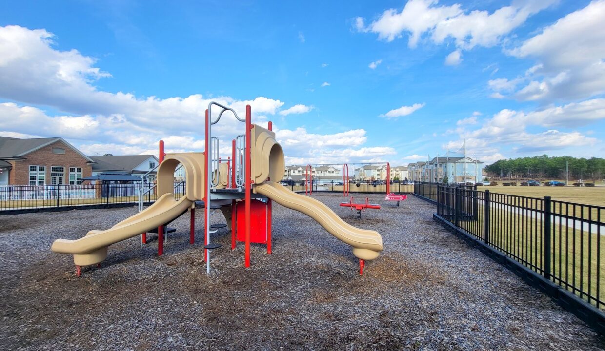 2466-Tonoloway-Dr-Raleigh-NC-27610-28