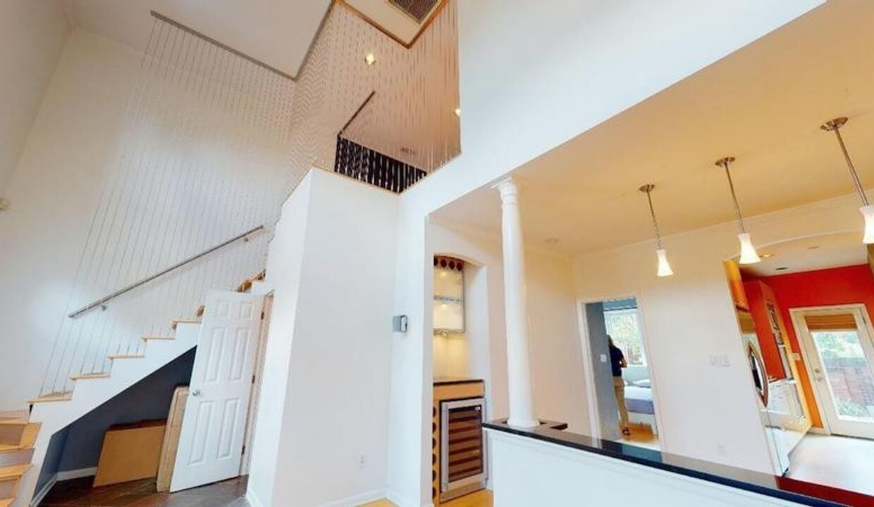 2708-Dilworth-Heights-Ln-Charlotte-NC-28209-11