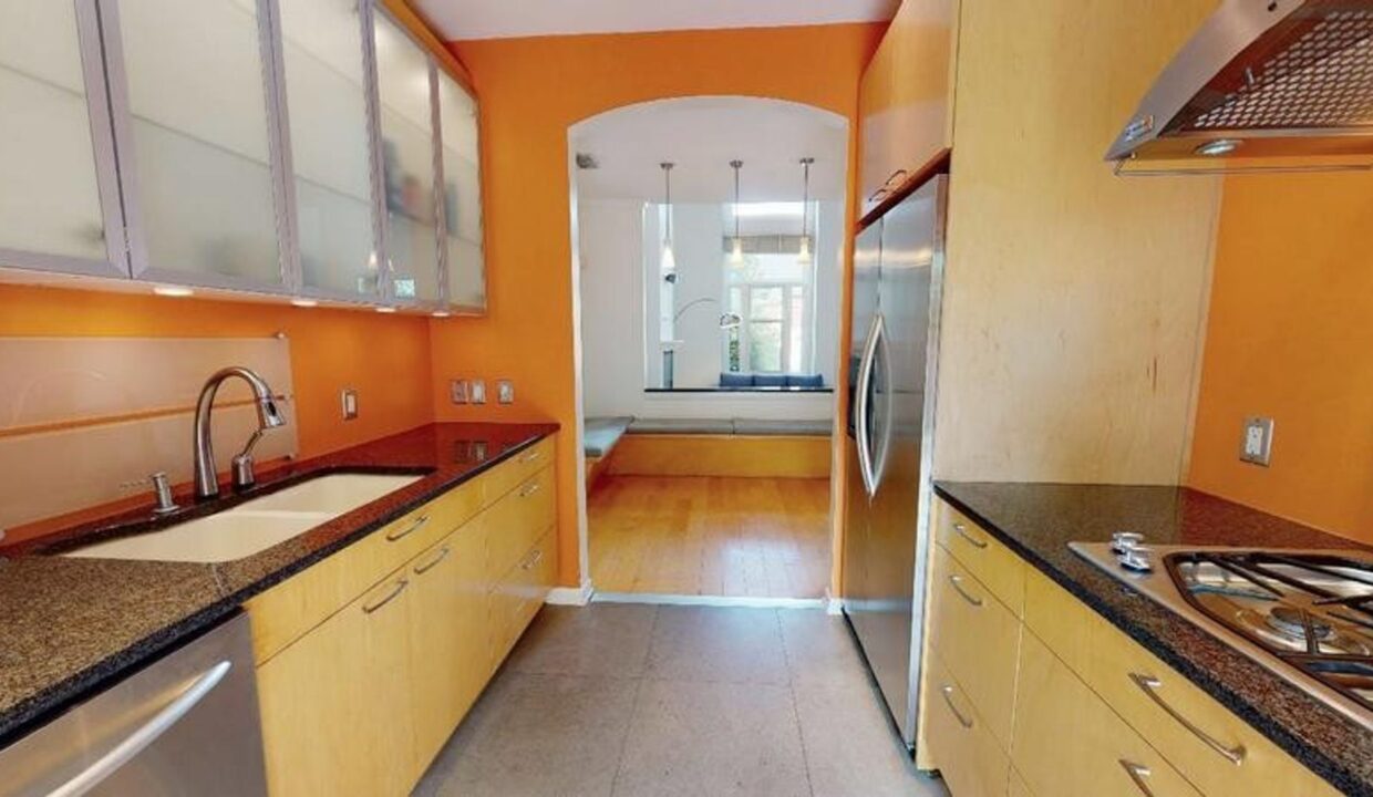 2708-Dilworth-Heights-Ln-Charlotte-NC-28209-19