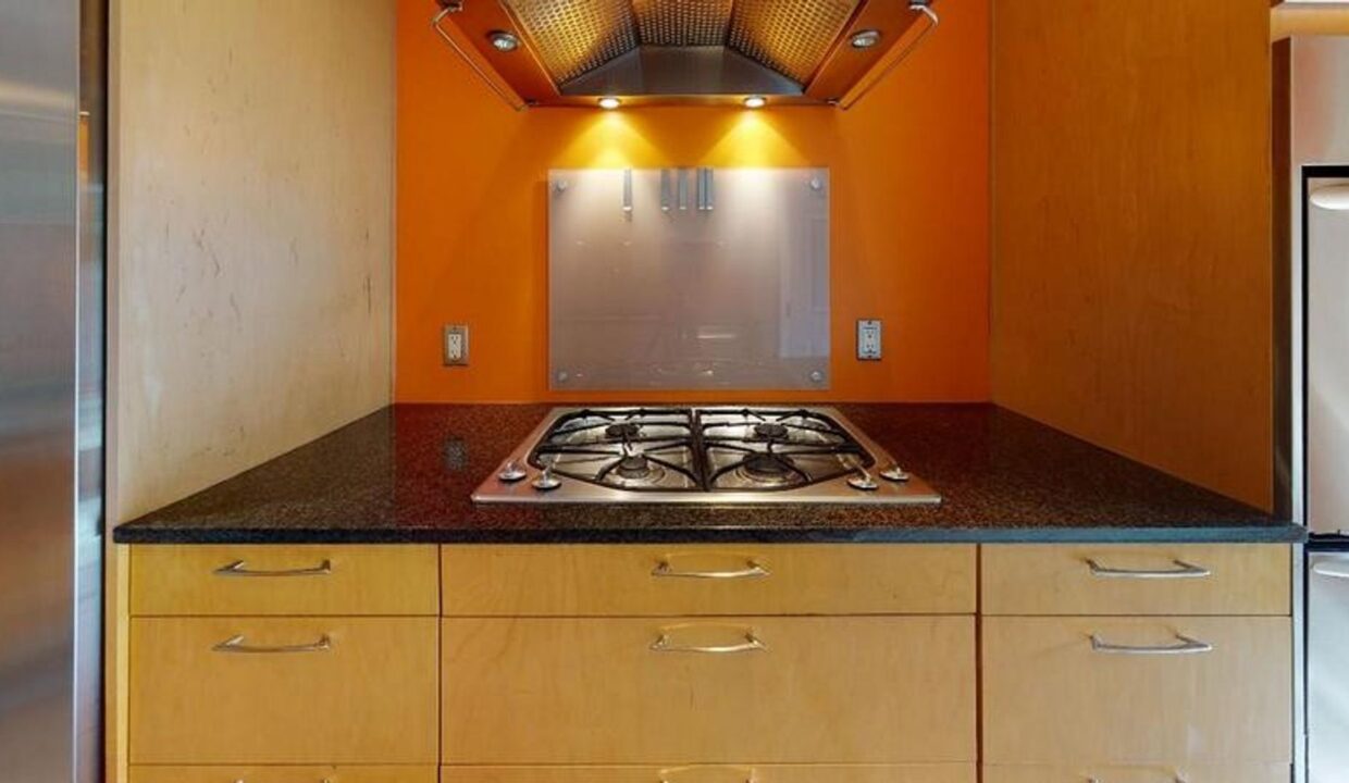 2708-Dilworth-Heights-Ln-Charlotte-NC-28209-20