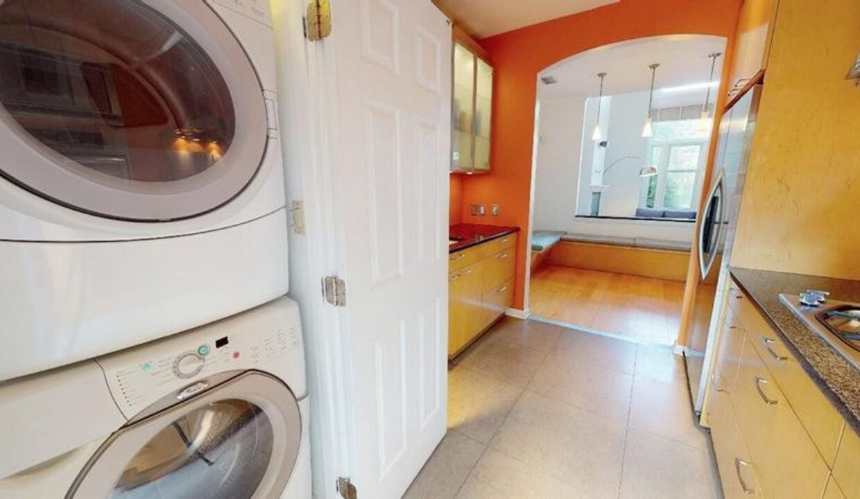 2708-Dilworth-Heights-Ln-Charlotte-NC-28209-22