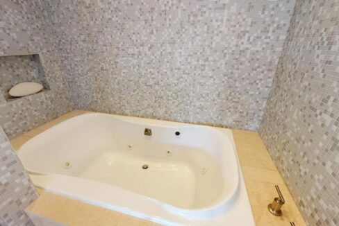 2708-Dilworth-Heights-Ln-Charlotte-NC-28209-27