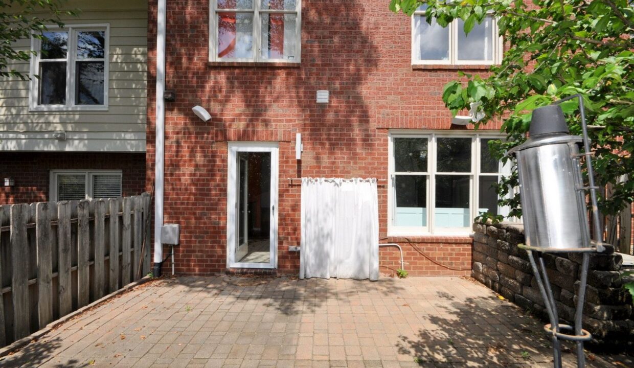 2708-Dilworth-Heights-Ln-Charlotte-NC-28209-47