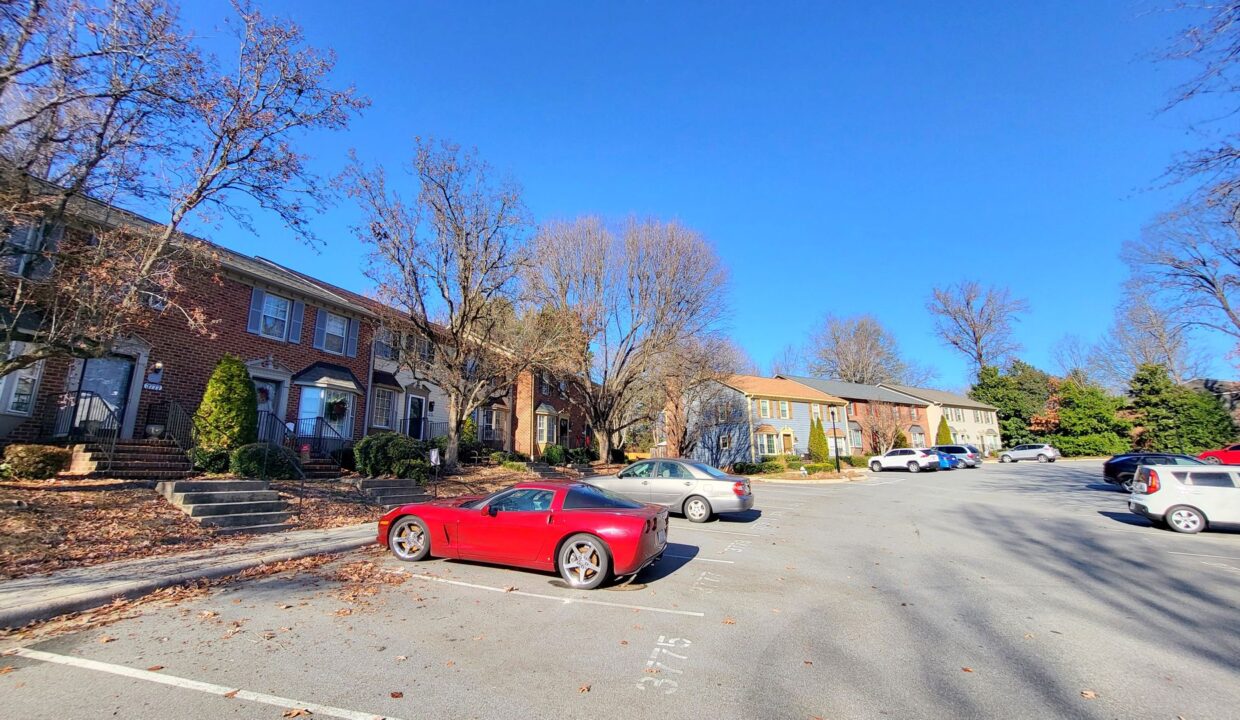 3781-Greens-Crossing-Greensboro-NC-27410-20