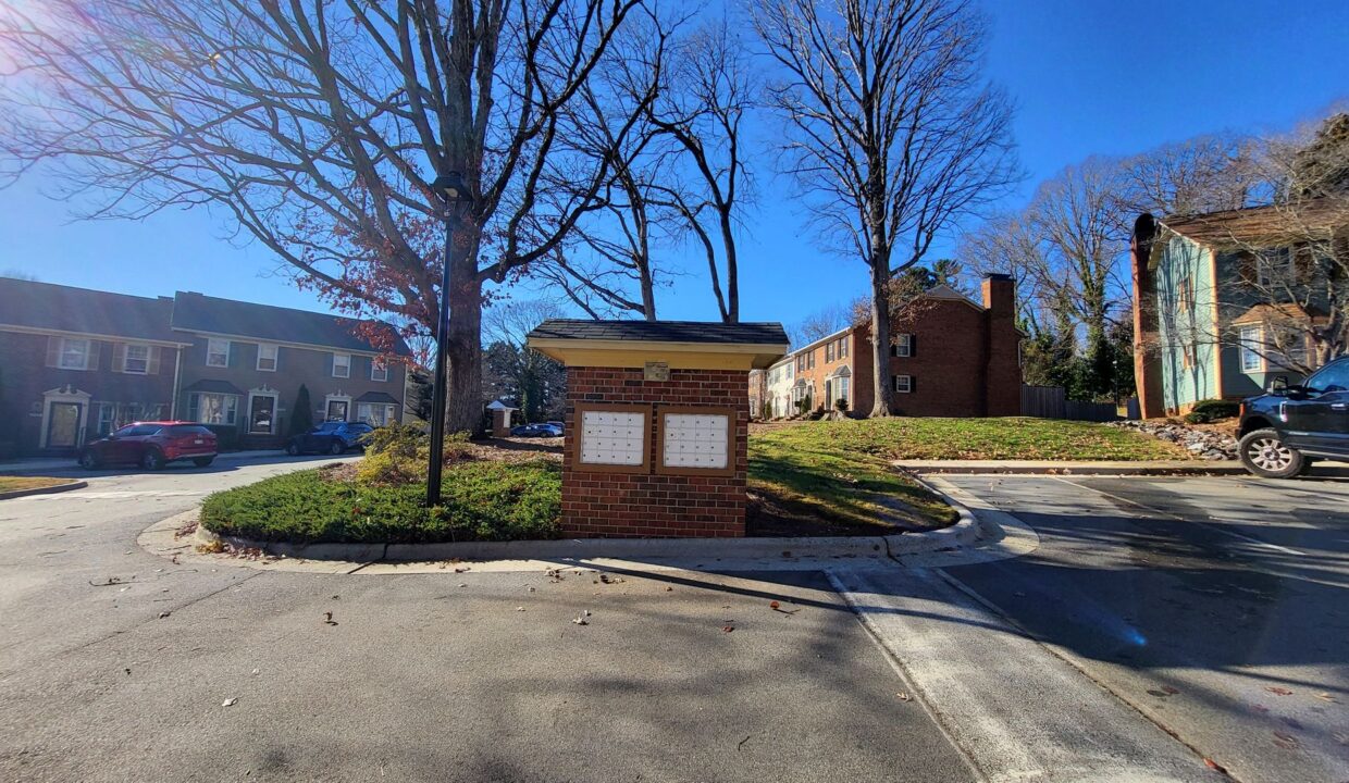 3781-Greens-Crossing-Greensboro-NC-27410-4
