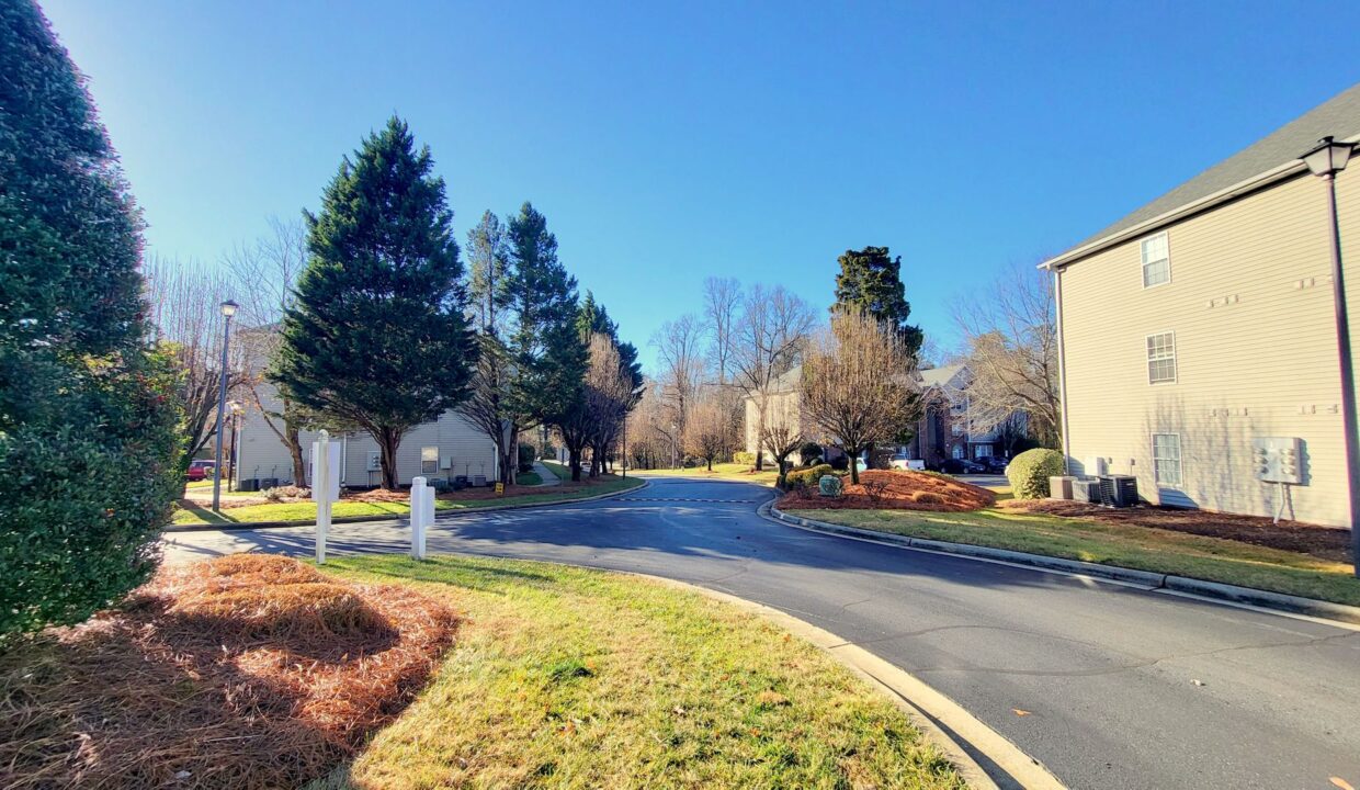 534-Timberline-Ridge-Ln-Winston-Salem-NC-27106-15