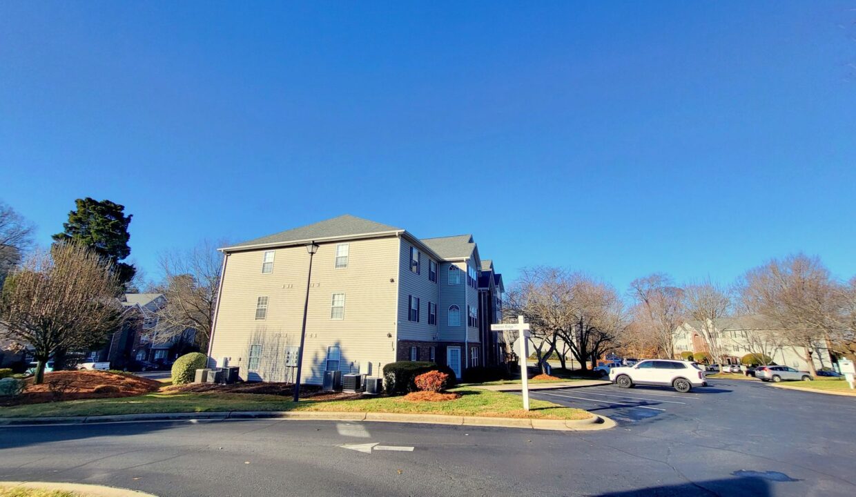 534-Timberline-Ridge-Ln-Winston-Salem-NC-27106-17