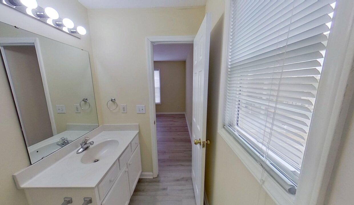 5421-Advantis-Dr-Raleigh-NC-27610-20