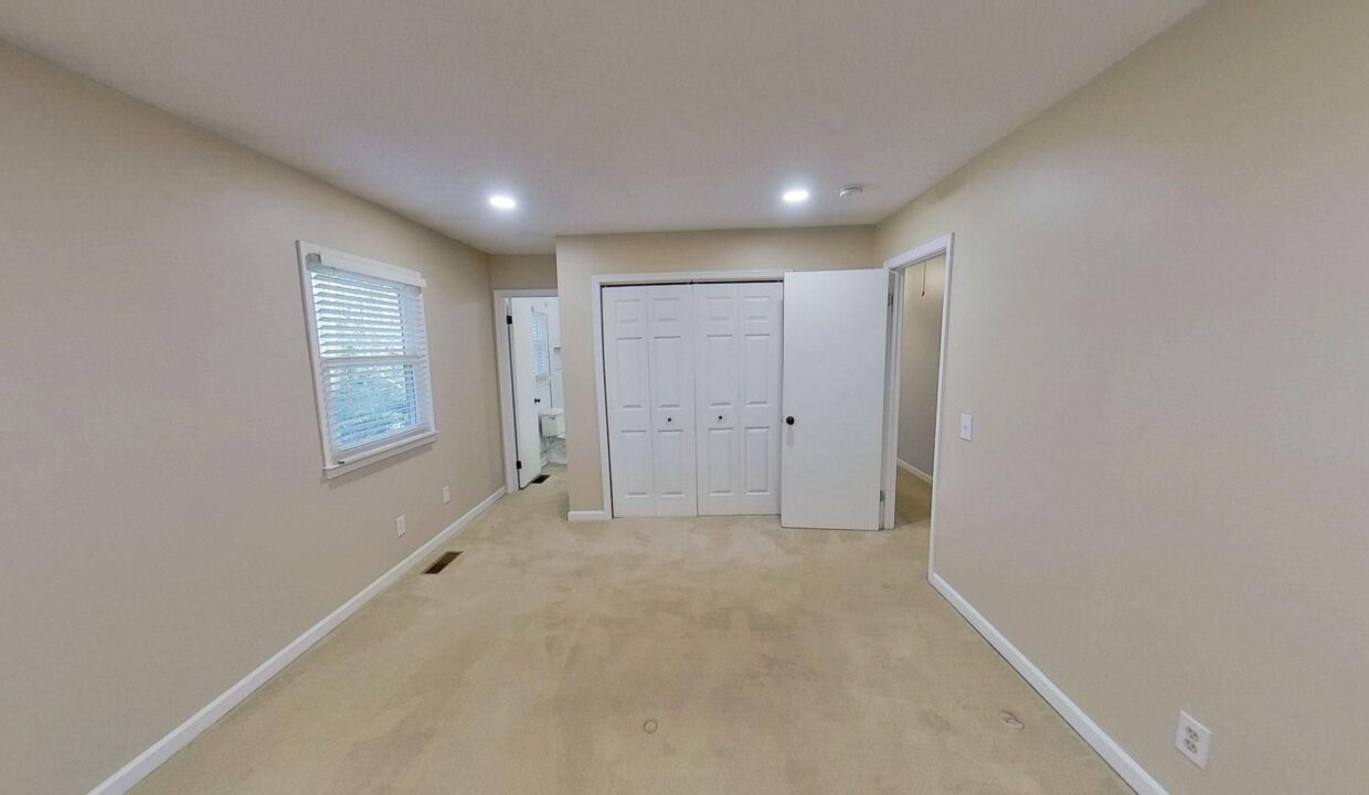 6017-Whittier-Dr-Raleigh-NC-27609-31