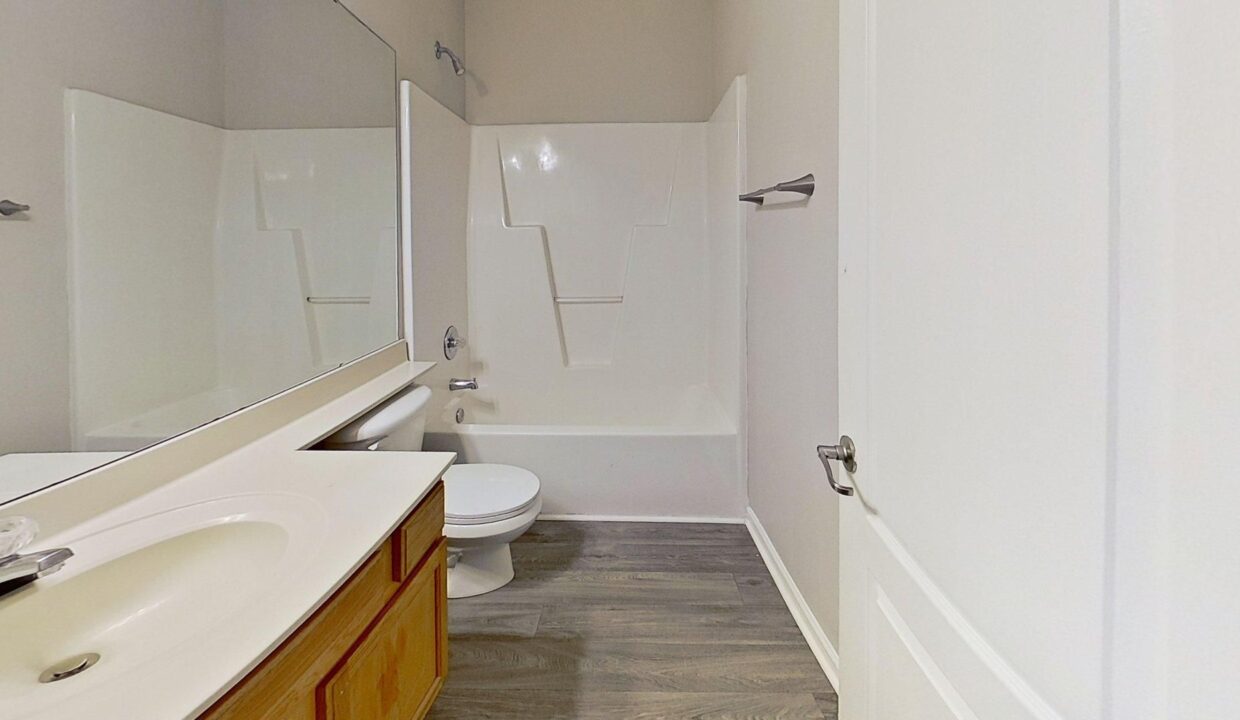 6525-Quaterbridge-Ln-Charlotte-NC-28262-10