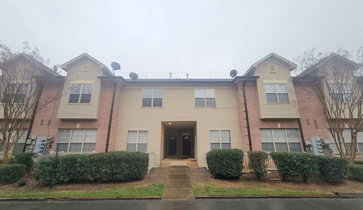 6525-Quaterbridge-Ln-Charlotte-NC-28262-19