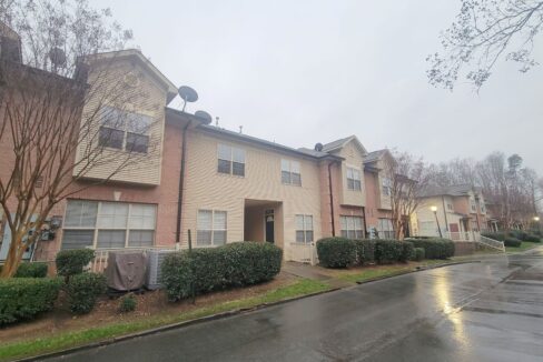 6525-Quaterbridge-Ln-Charlotte-NC-28262-22