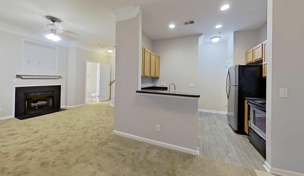 6525-Quaterbridge-Ln-Charlotte-NC-28262-4