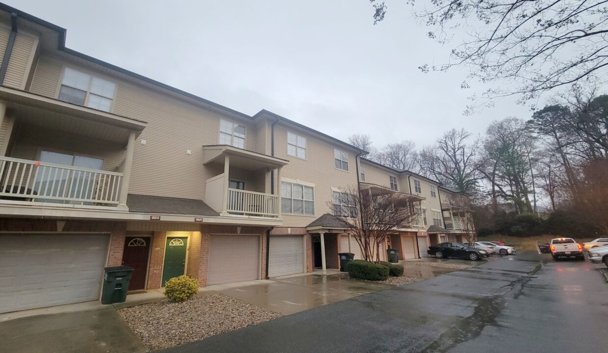 6525-Quaterbridge-Ln-Charlotte-NC-28262-7
