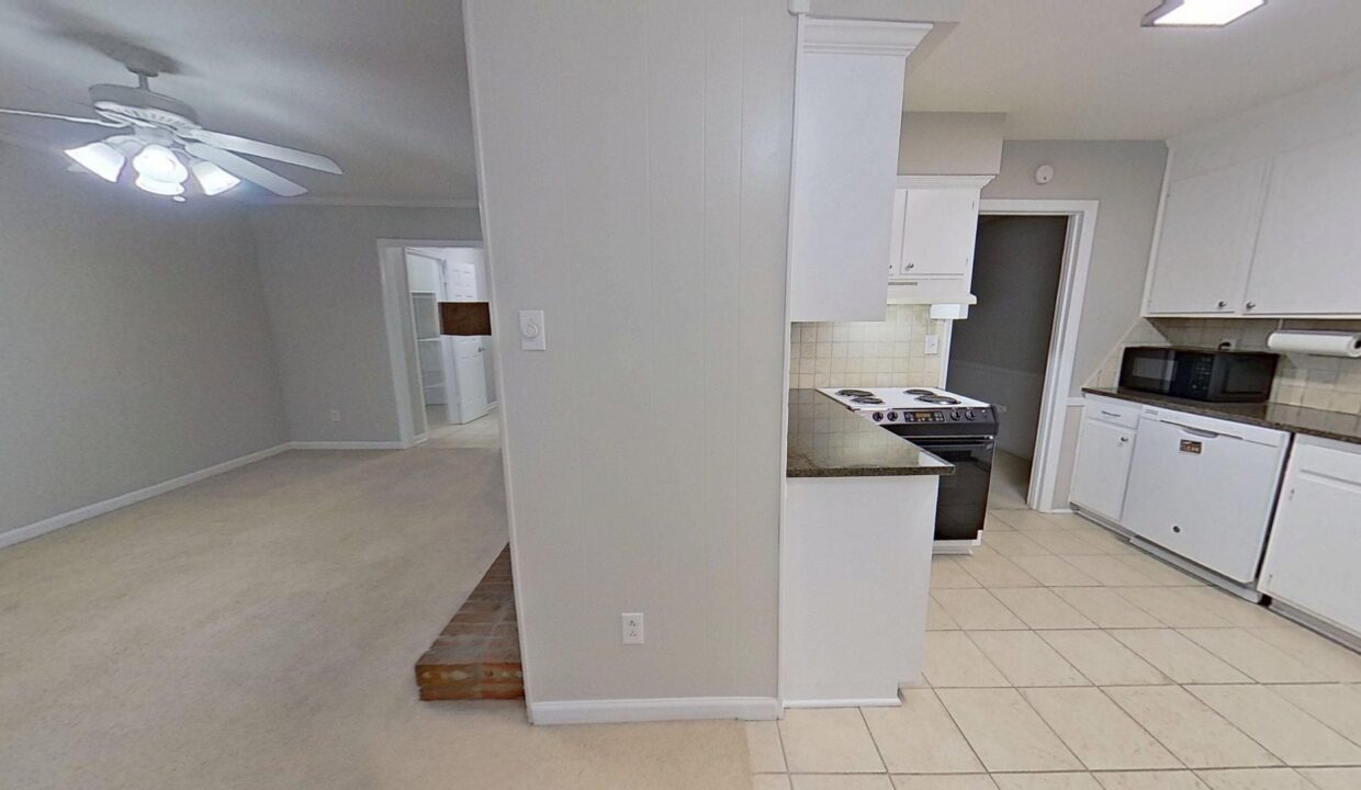 6733-Constitution-Ln-Charlotte-NC-28210-10