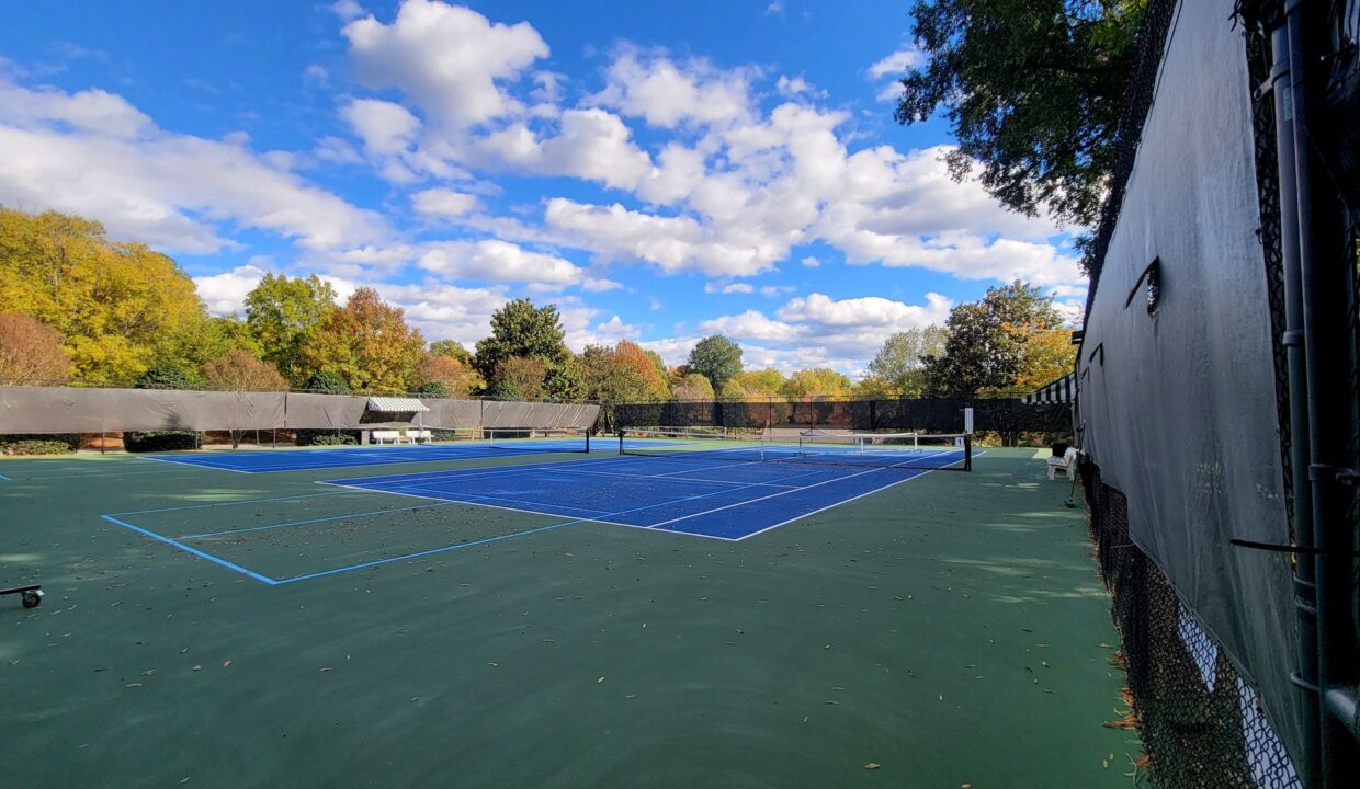 6733-Constitution-Ln-Charlotte-NC-28210-11