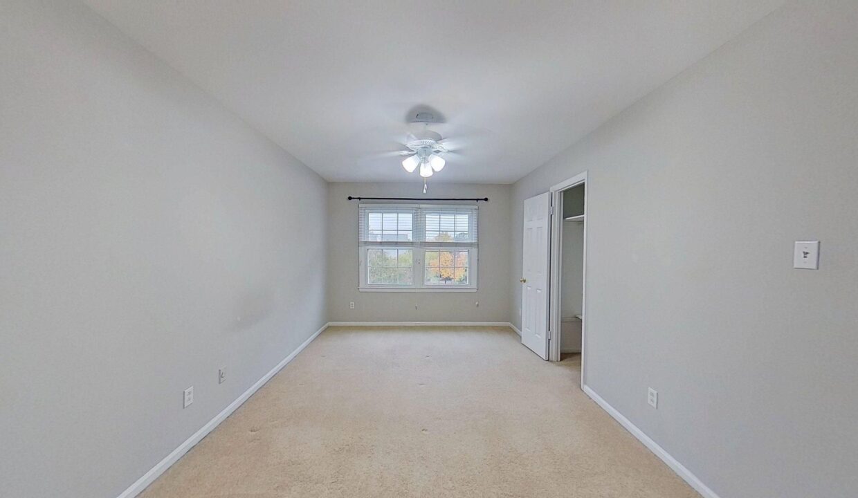 6733-Constitution-Ln-Charlotte-NC-28210-40