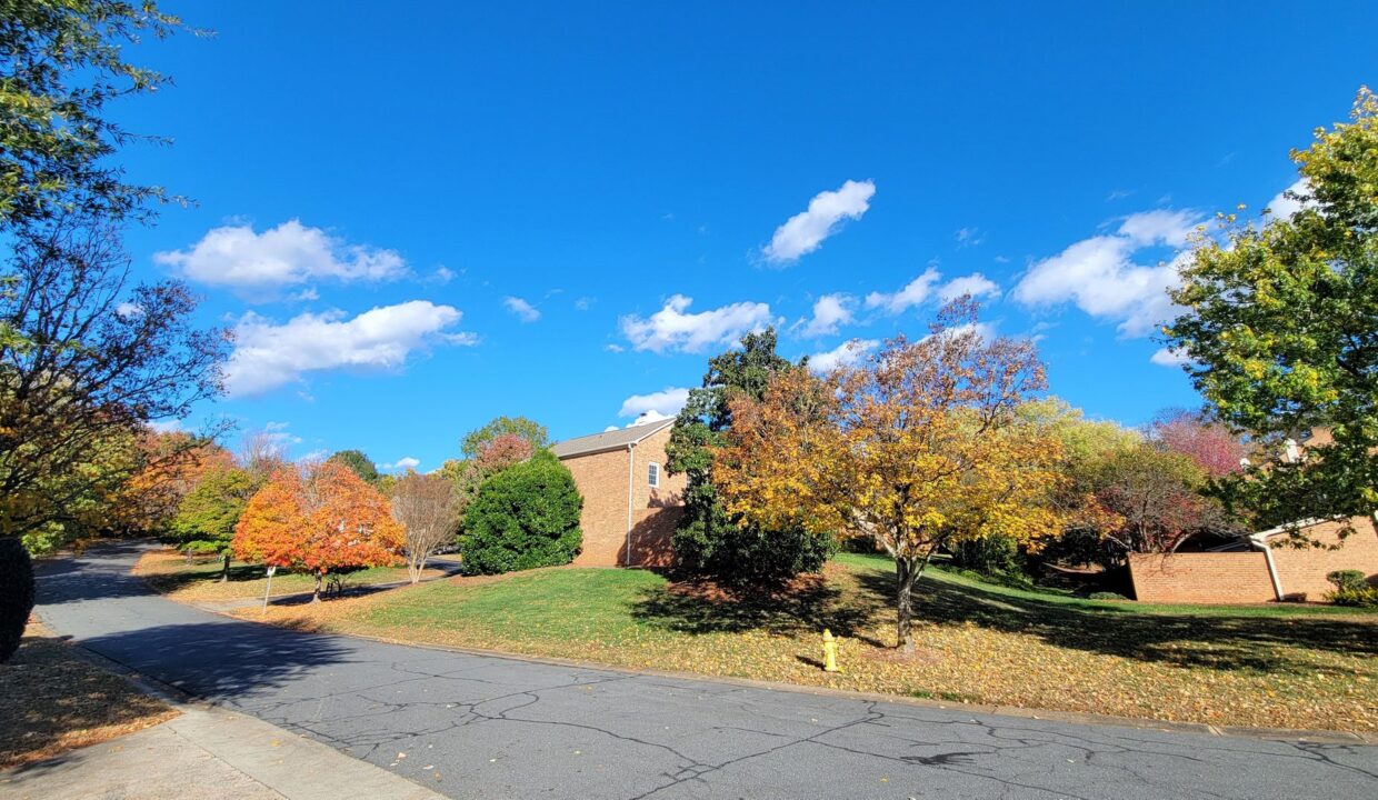 6733-Constitution-Ln-Charlotte-NC-28210-43